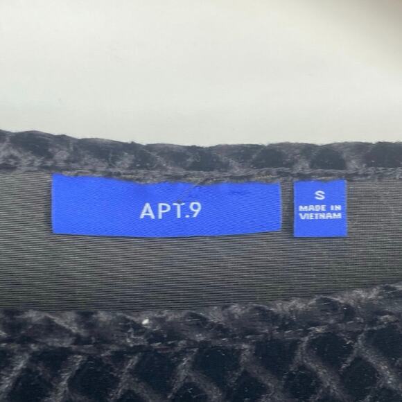 Apt. 9 Top Women’s Small Whimsigoth Vampire Trumpet Sleeve Burnout Velvet Black - Picture 3 of 9